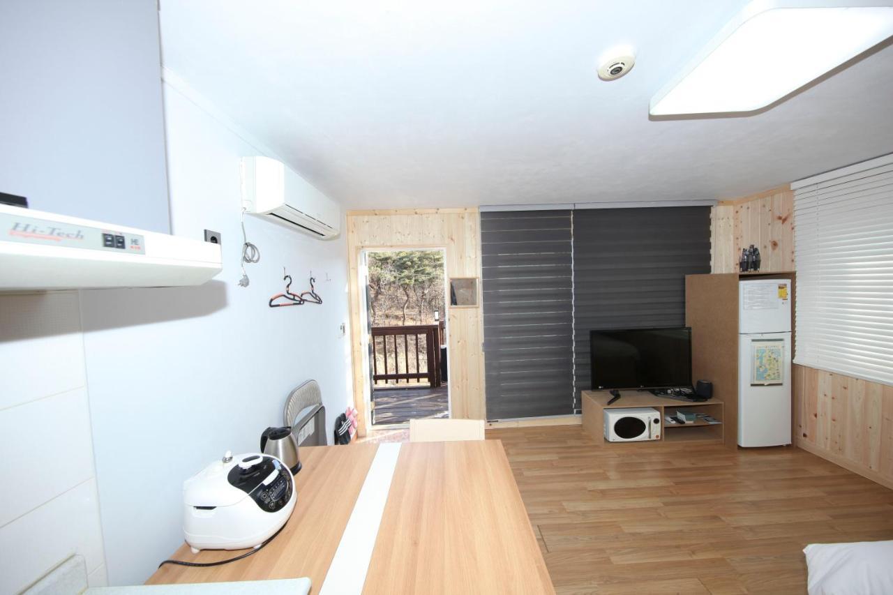 Park Jeong A Pension Ganghwa Exterior photo