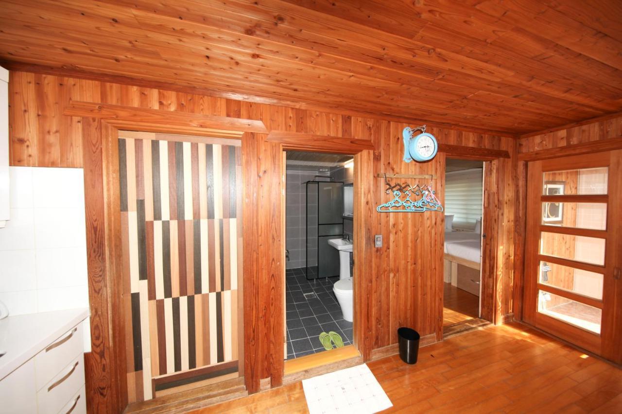 Park Jeong A Pension Ganghwa Exterior photo